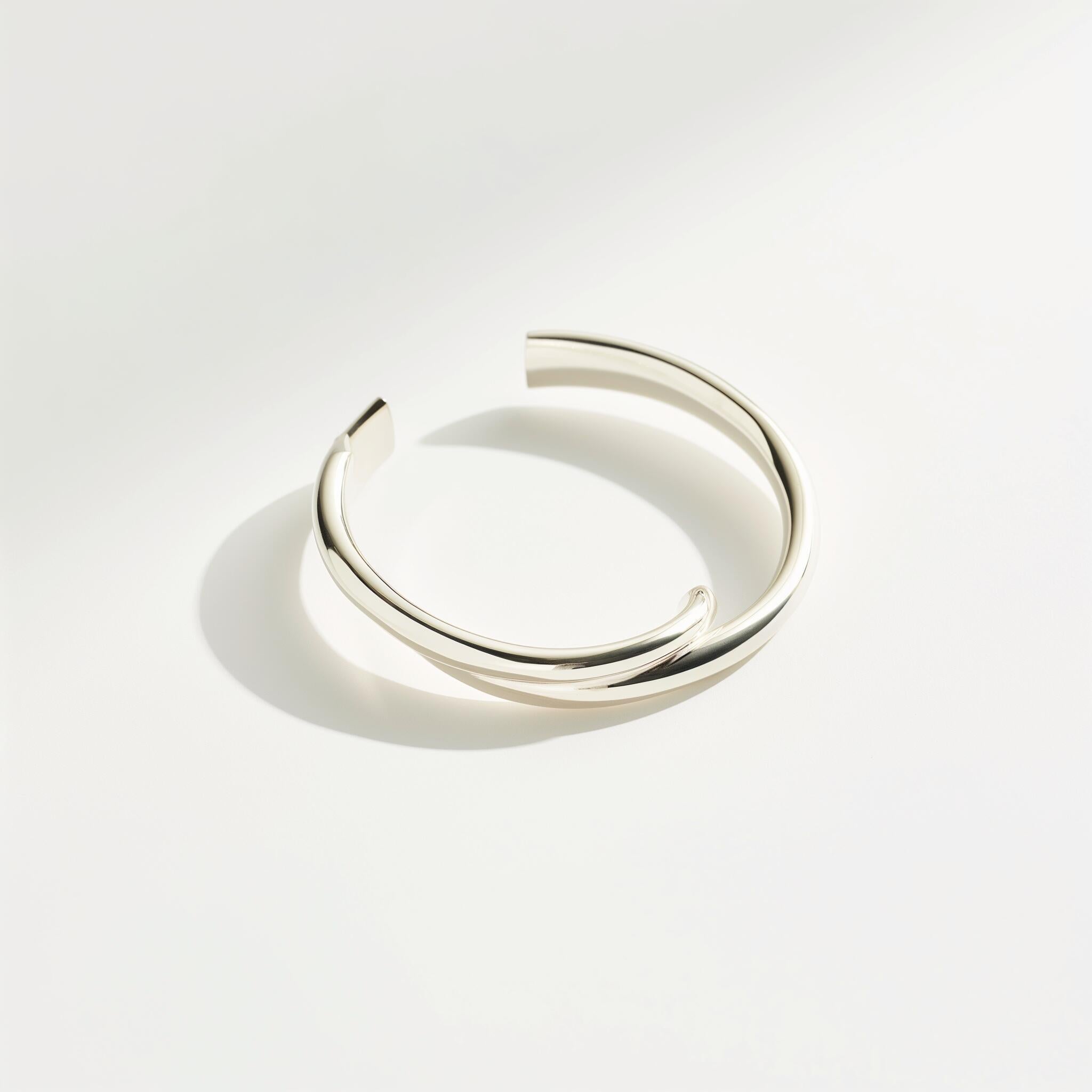 Silvery ring